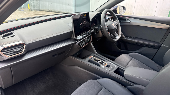 CUPRA Leon 1.5 eTSI 150 V2 5dr DSG [18Inch  alloy] Petrol Hatchback - Image 2